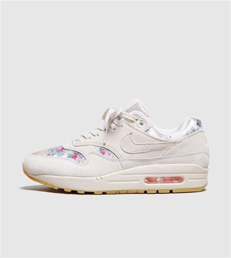 nike air bloemen maat 41|Nike Air Max 1 maat 41 .